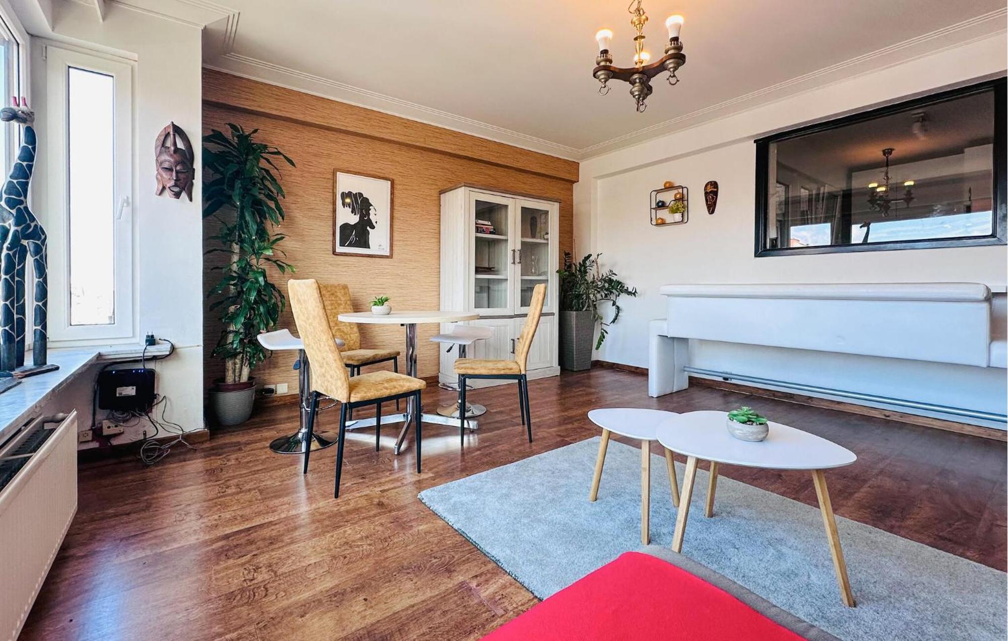 Gorgeous In With Kitchen Appartement